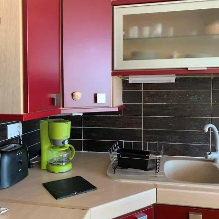 Appartement Royan, 2 Pièces, 3 Personnes - Fr-1-305-1493